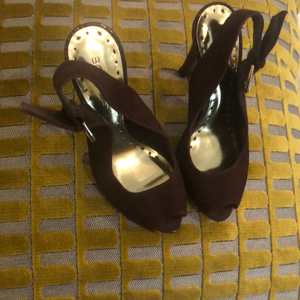 Brown suede pumps BCBG